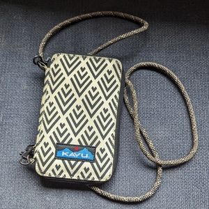 Kavu crossbody bifold wallet